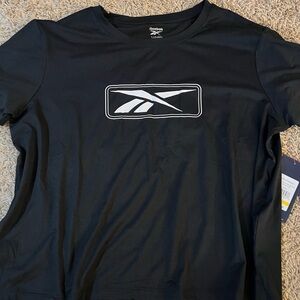 Reebok Women's Short Sleeve Shirt Size Large NWT